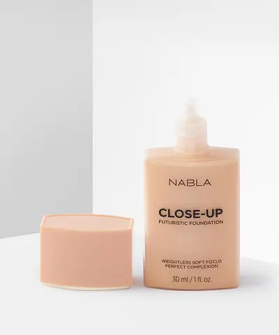 NABLA - Close Up Futuristic Foundation