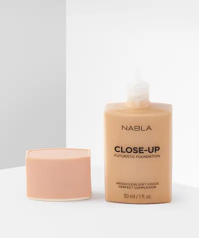 NABLA - Close Up Futuristic Foundation