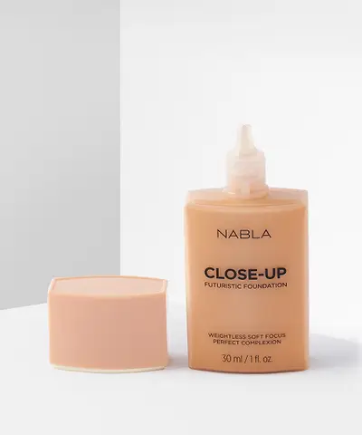 NABLA - Close Up Futuristic Foundation