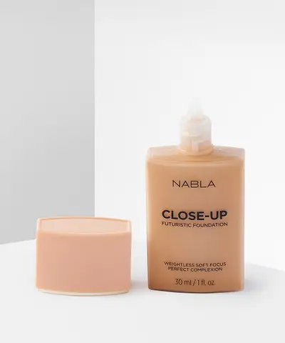 NABLA - Close Up Futuristic Foundation
