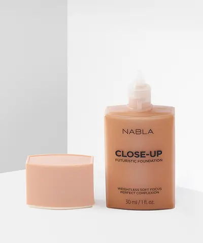 NABLA - Close Up Futuristic Foundation