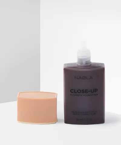 NABLA - Close Up Futuristic Foundation