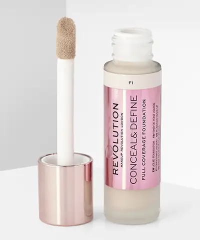 Makeup Revolution - Conceal & Define Foundation