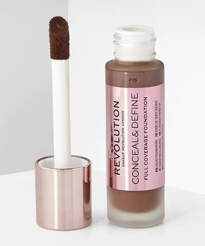 Makeup Revolution - Conceal & Define Foundation