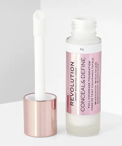 Makeup Revolution - Conceal & Define Foundation