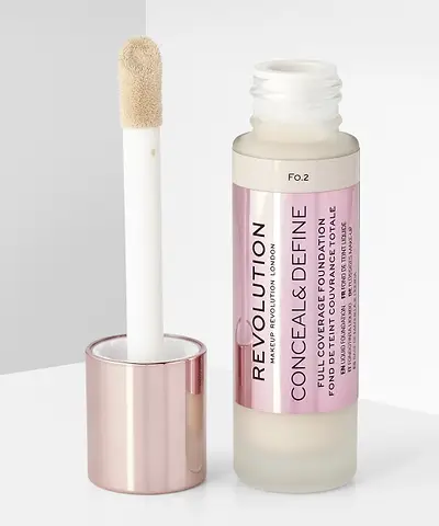 Makeup Revolution - Conceal & Define Foundation