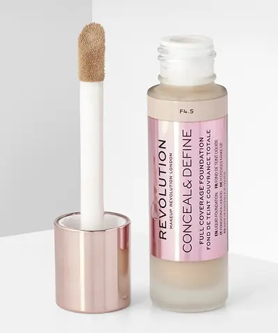 Makeup Revolution - Conceal & Define Foundation
