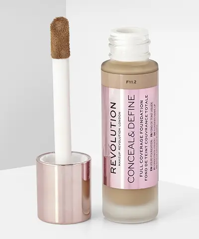 Makeup Revolution - Conceal & Define Foundation