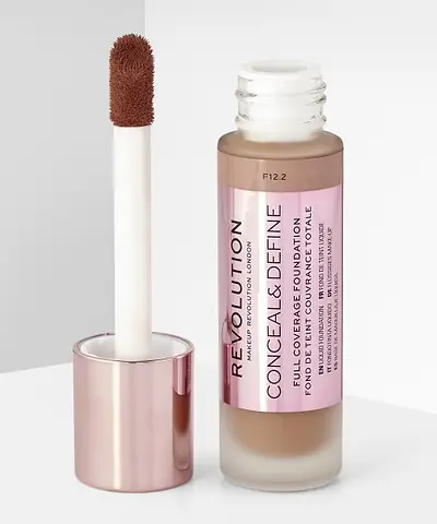 Makeup Revolution - Conceal & Define Foundation