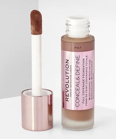 Makeup Revolution - Conceal & Define Foundation