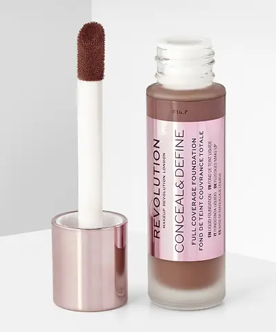 Makeup Revolution - Conceal & Define Foundation
